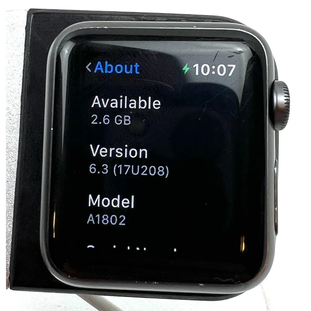 Apple Watch Series 1 A1802 Aluminum 38mm Smart Watch 2 Bands & Charging Stand